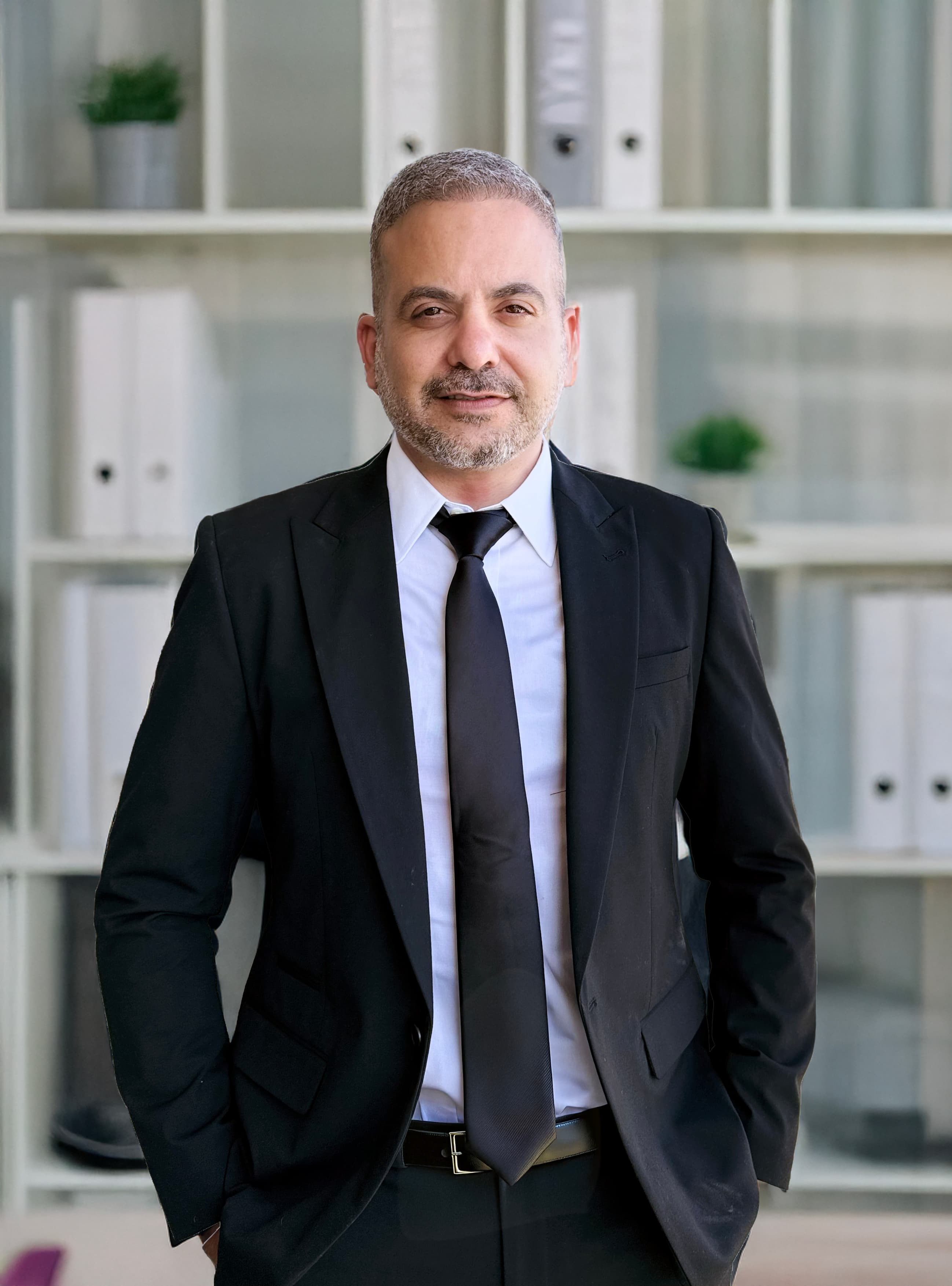 עורך דין אלעזר ביטון — מייסד ובעלים המשרד